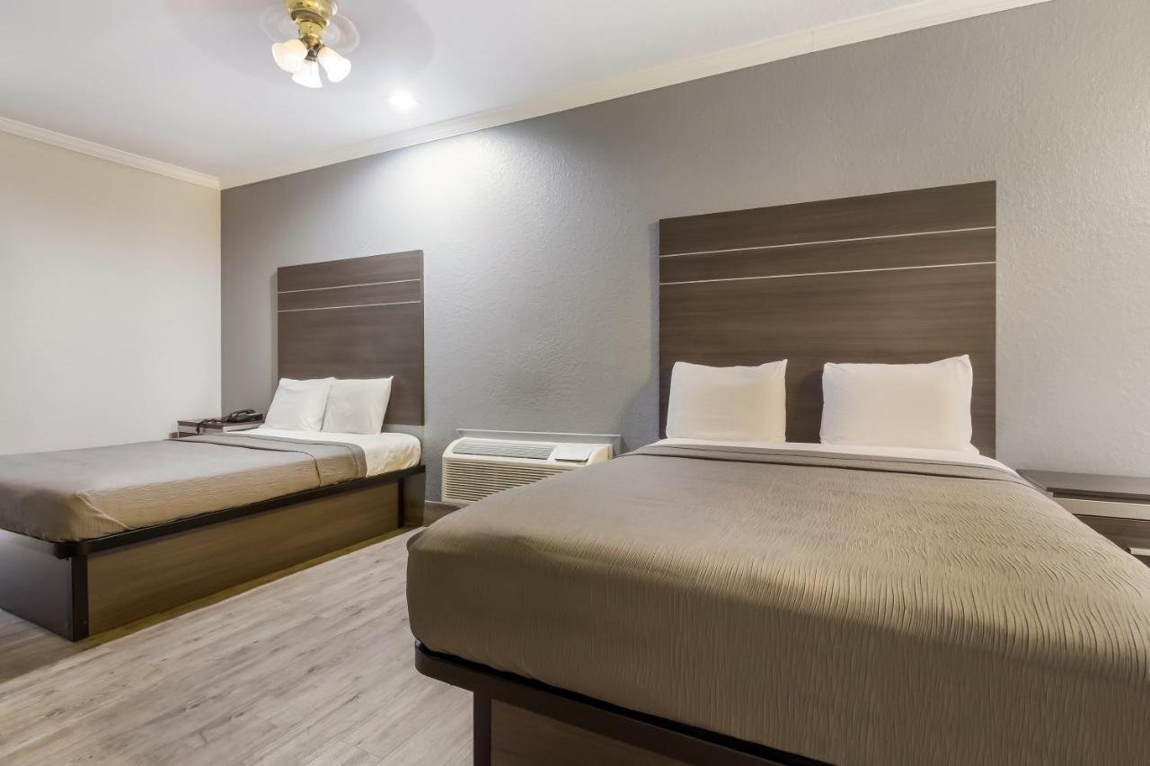Americas Best Value Platinum Inn & Suites Houston Exterior foto